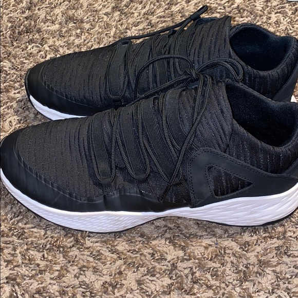 NIKE JORDAN FORMULA 23 MEN'S  BLACK/WHITE SNEAKER - Picture 2 of 4